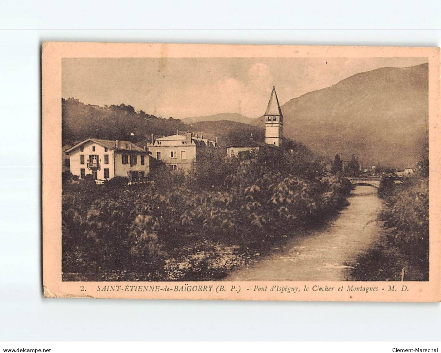 SAINT ETIENNE DE BAIGORRY : Pont D'Ispéguy, Le Clocher Et Montagnes - état - Saint Etienne De Baigorry