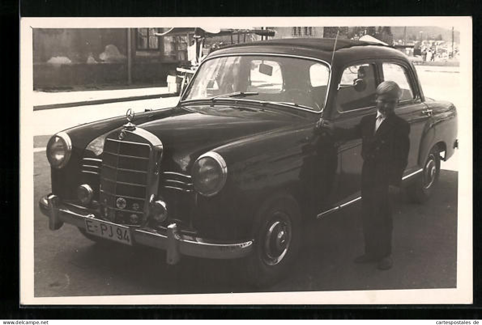 Foto-AK Auto, Mercedes-Benz 180, Kfz-Kennzeichen E-PJ 94  - Voitures De Tourisme