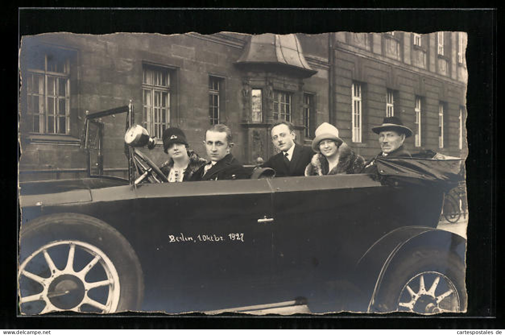 Foto-AK Auto Vor Einem Berliner Gebäude, 01.10.1927  - Passenger Cars