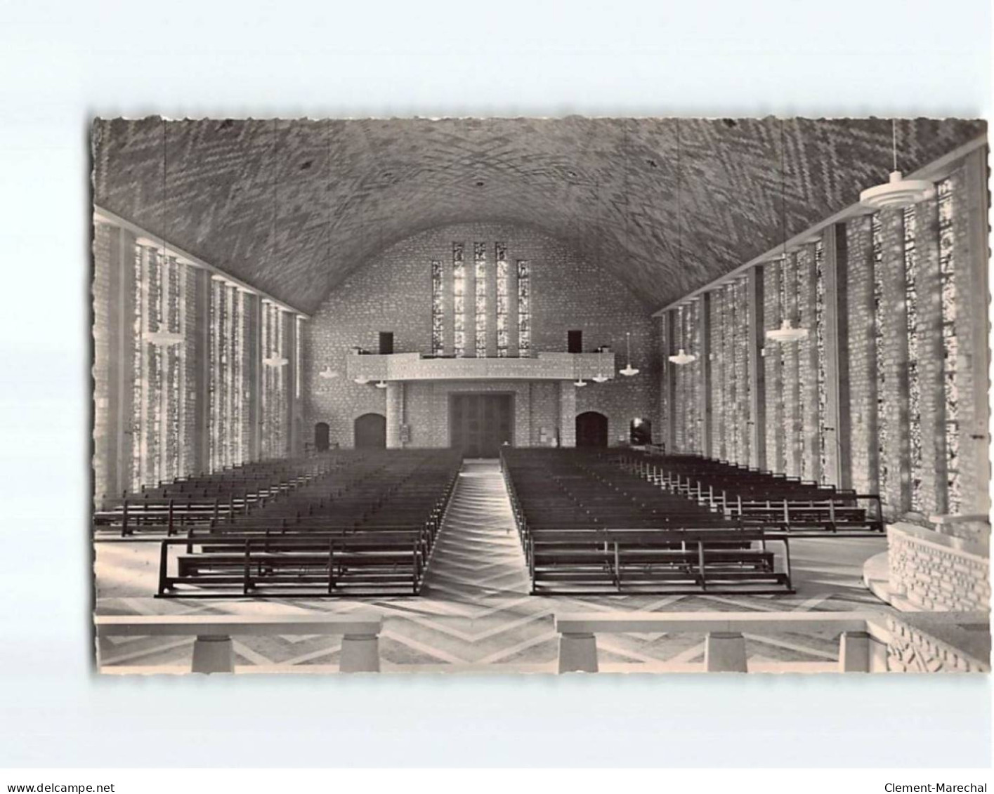 PARIS : Paroisse Marie Médiatrice, Eglise Votive De La Libération De Paris, Boulevard Serurier, Tribune - Très Bon état - Paris (19)