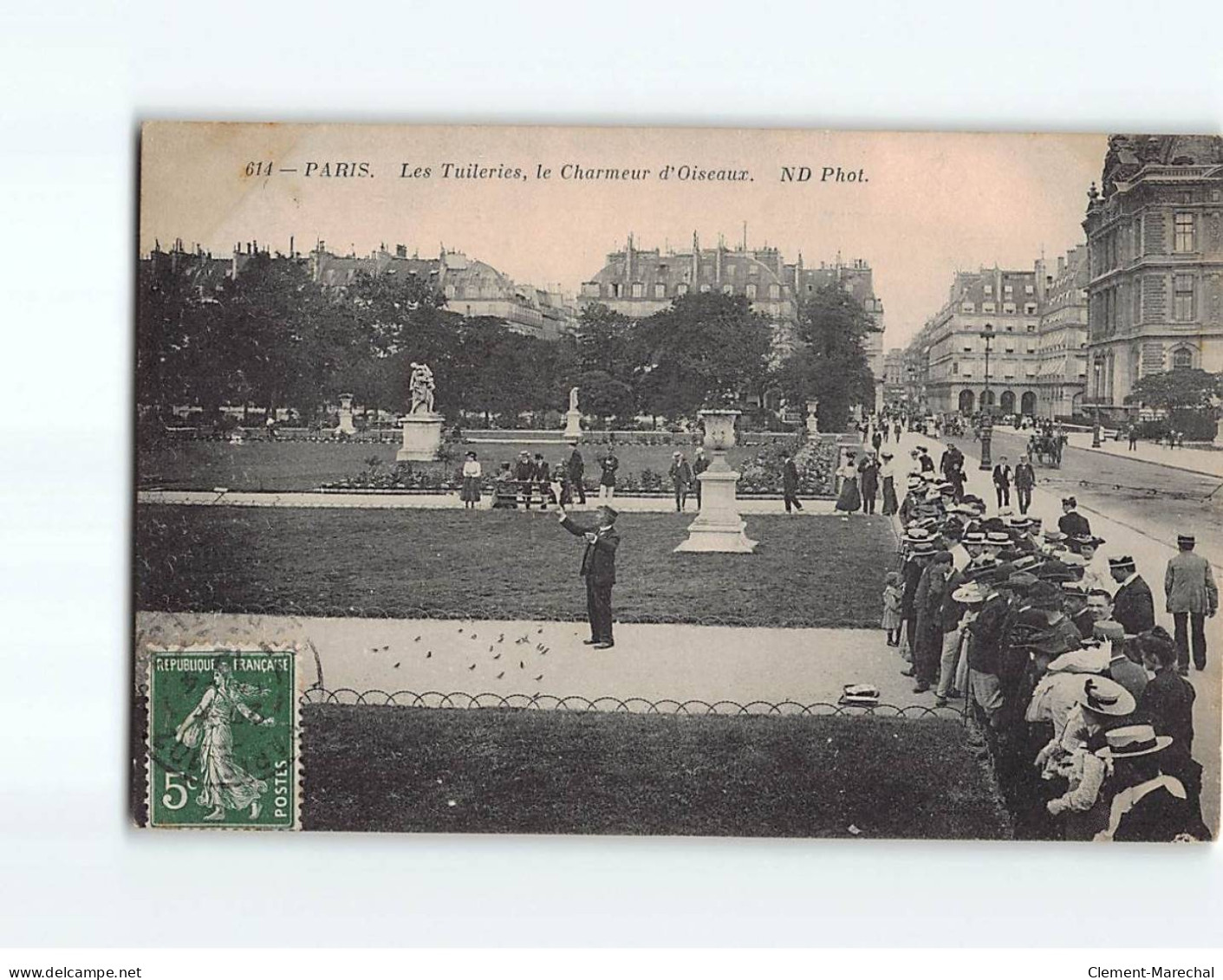 PARIS : Les Tuileries, Le Charmeur D'Oiseaux - état - Parks, Gärten