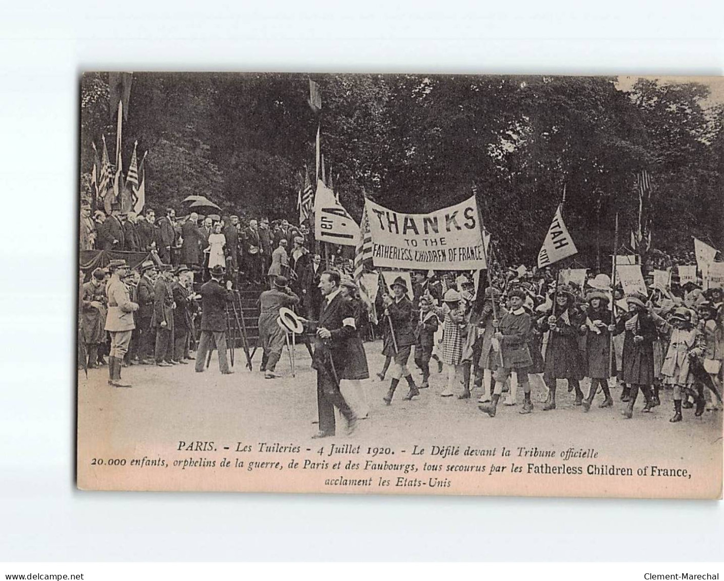 PARIS : Les Tuileries, 4  Juillet 1920, Le Défilé Devant La Tribune - Très Bon état - Autres Monuments, édifices