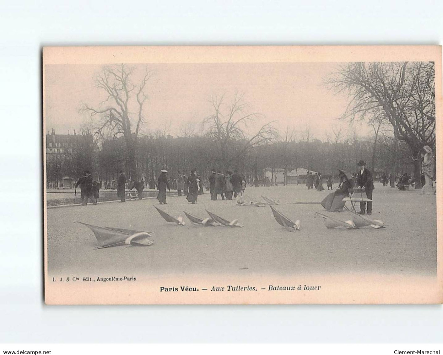 PARIS : Aux Tuileries, Bateaux à Louer - Très Bon état - Parken, Tuinen