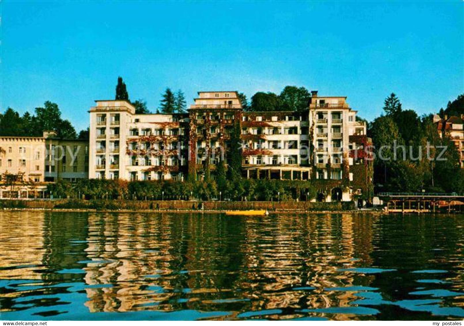 72733908 Bled Hotel Toplice Ansicht Vom Wasser Aus Slovenia - Slovénie