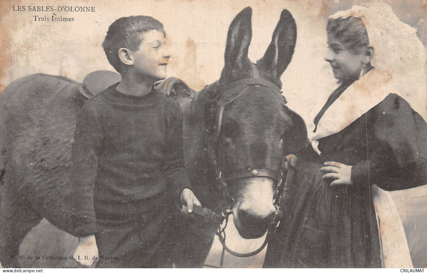 85-LES SABLES D OLONNE FOLKLORE TROIS INTIMES-N°5139-A/0147 - Sables D'Olonne