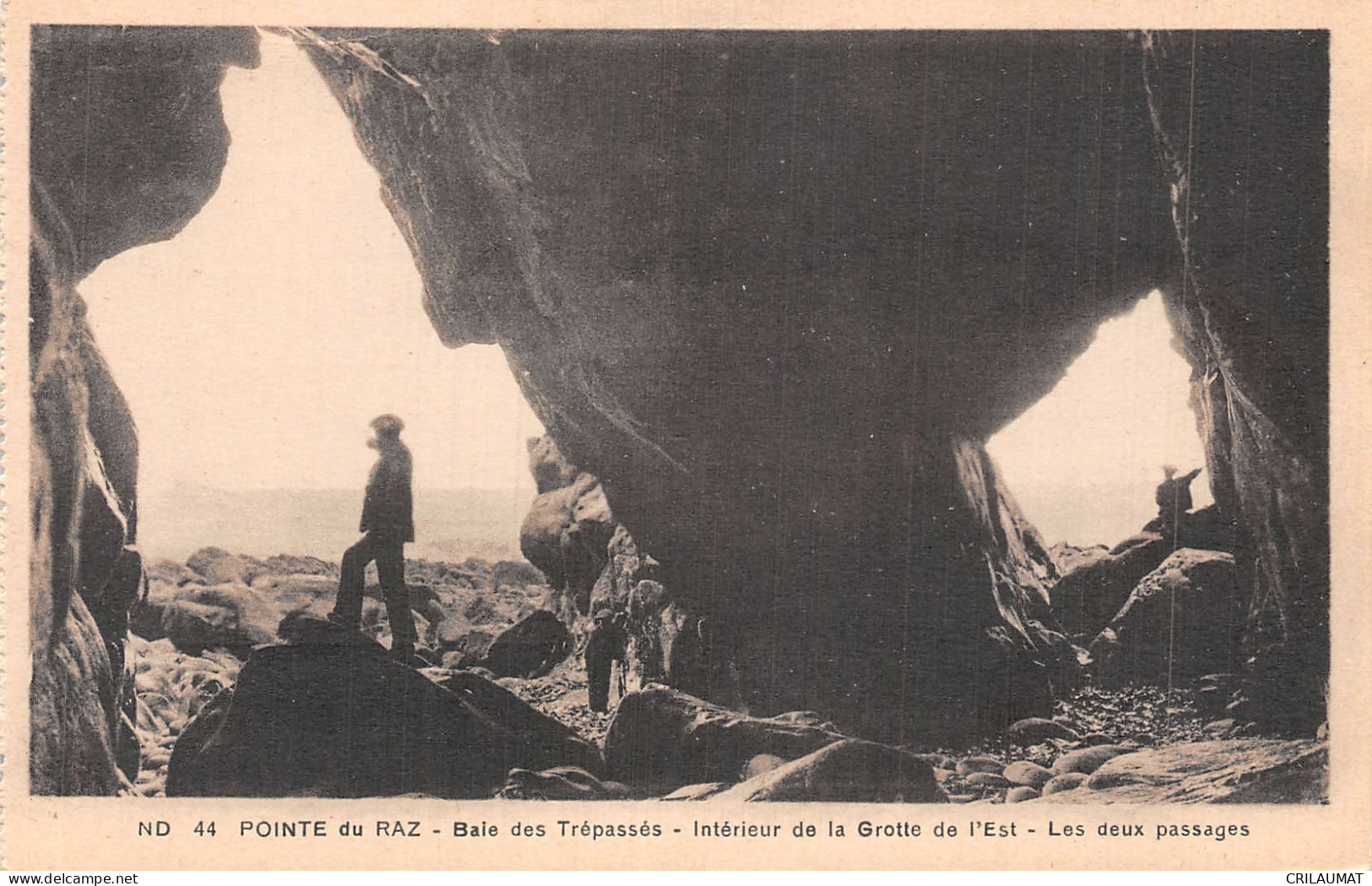 29-POINTE DU RAZ BAIE DES TREPASSES GROTTE DE L EST-N°5139-F/0173 - Altri & Non Classificati