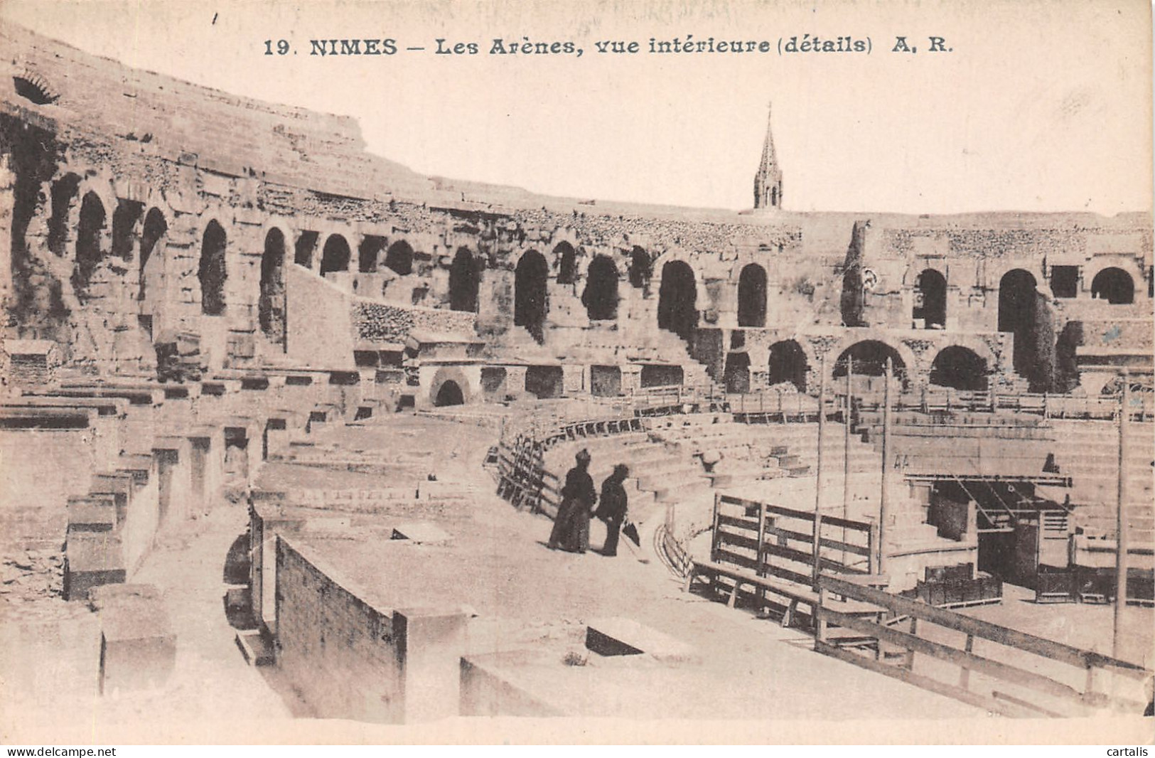 30-NIMES-N°4192-F/0213 - Nîmes