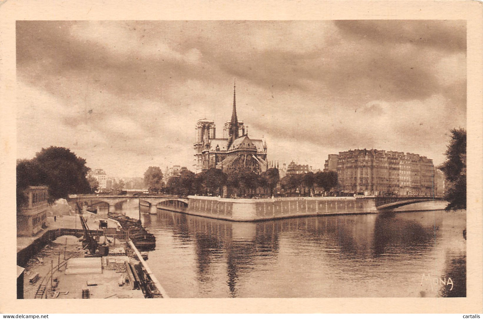 75-PARIS NOTRE DAME-N°4193-C/0221 - Notre Dame De Paris