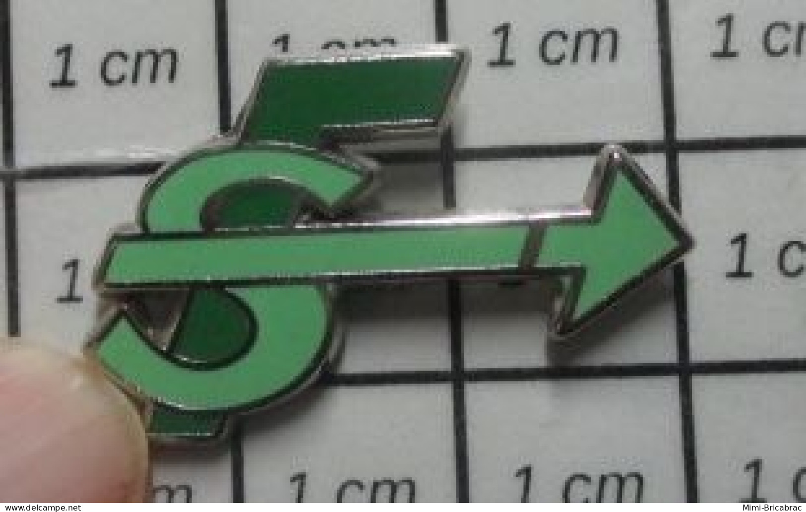 912B Pin's Pins / Beau Et Rare / MARQUES / SF VERTS AVEC UNE FLECHE - Trademarks