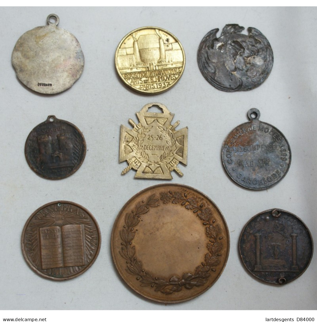 Lot De 9 Médailles à Voir... (5) Lartdesgents Avignon - Firma's