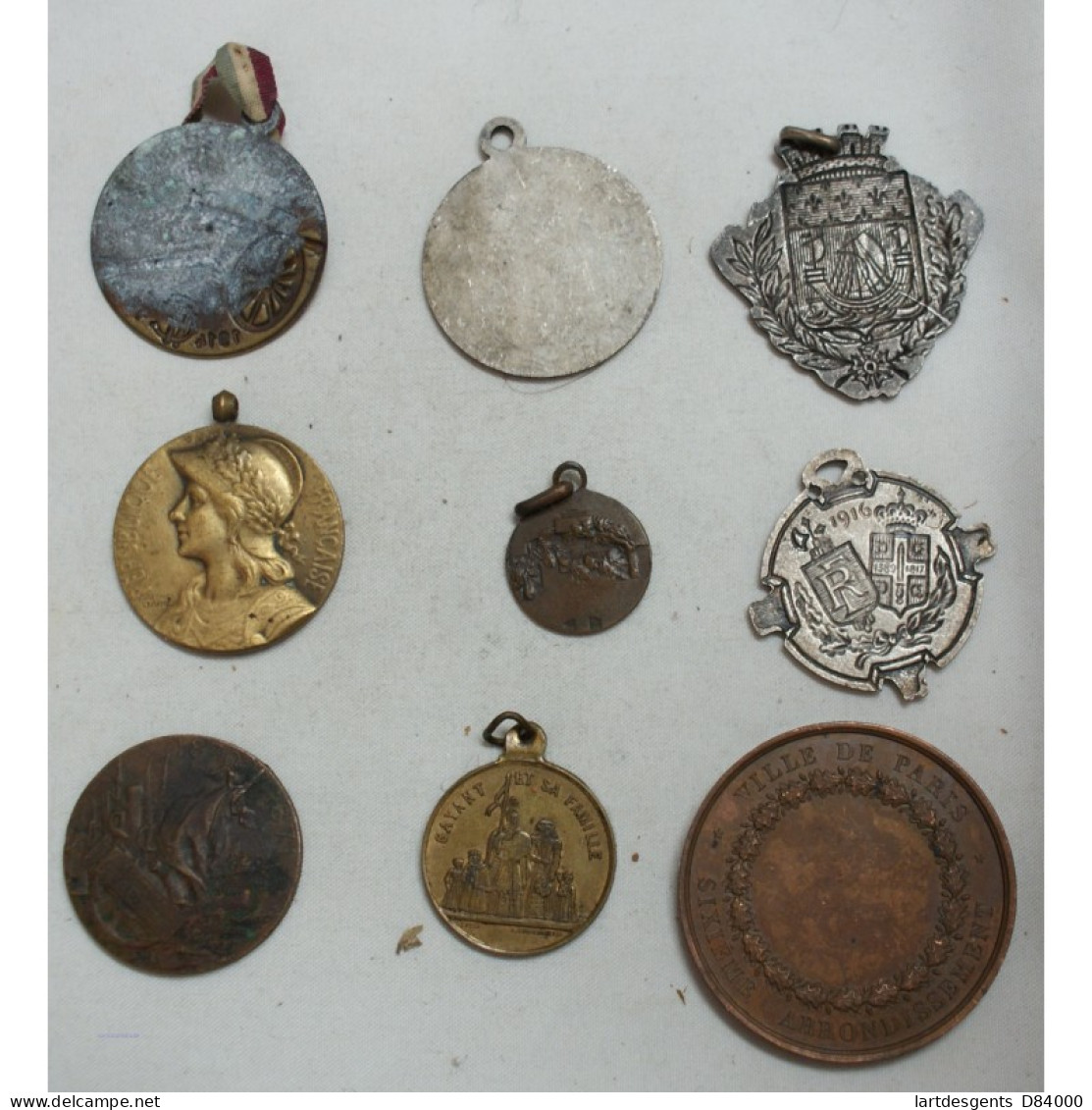 Lot De 9 Médailles à Voir... (7) Lartdesgents Avignon - Firma's