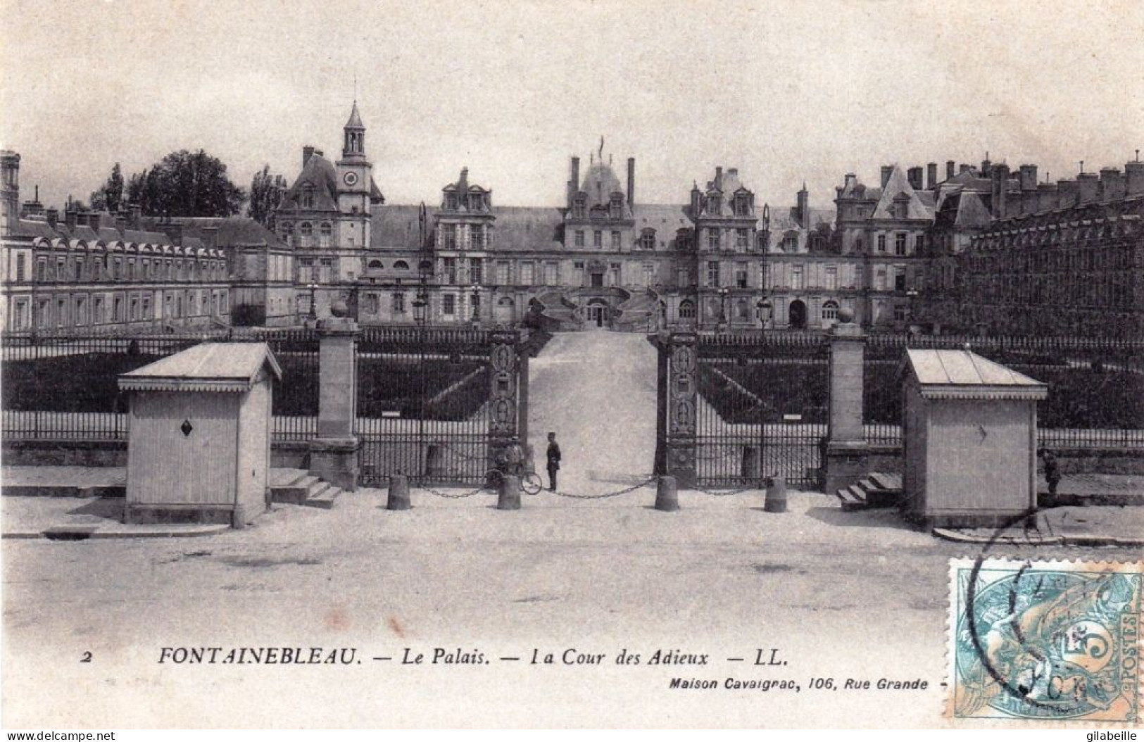 77 - Seine Et Marne -  FONTAINEBLEAU - Le Palais - La Cour Des Adieux - Fontainebleau