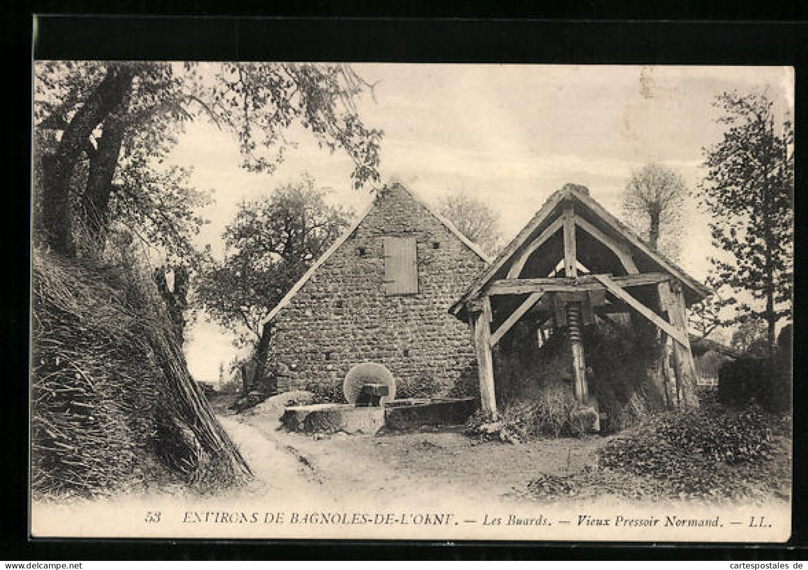 CPA Les Buards, Vieux Pressoir Normand  - Autres & Non Classés