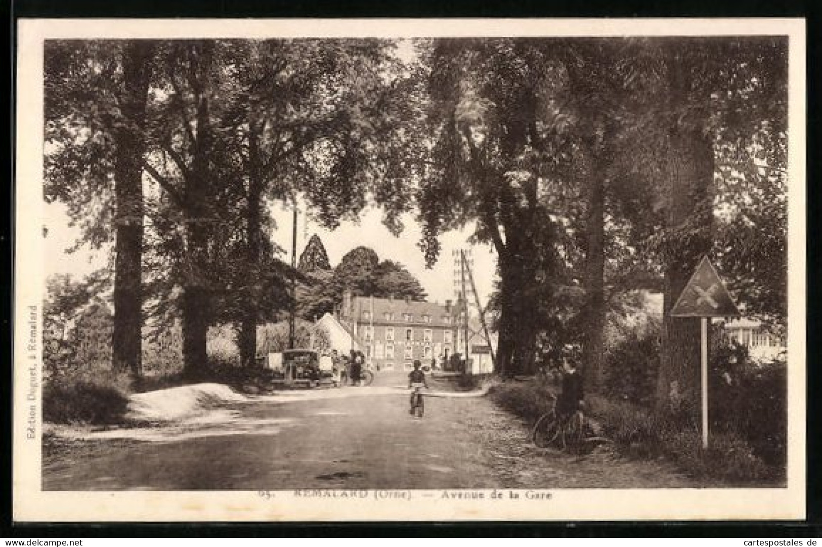 CPA Rémalard, Avenue De La Gare  - Autres & Non Classés