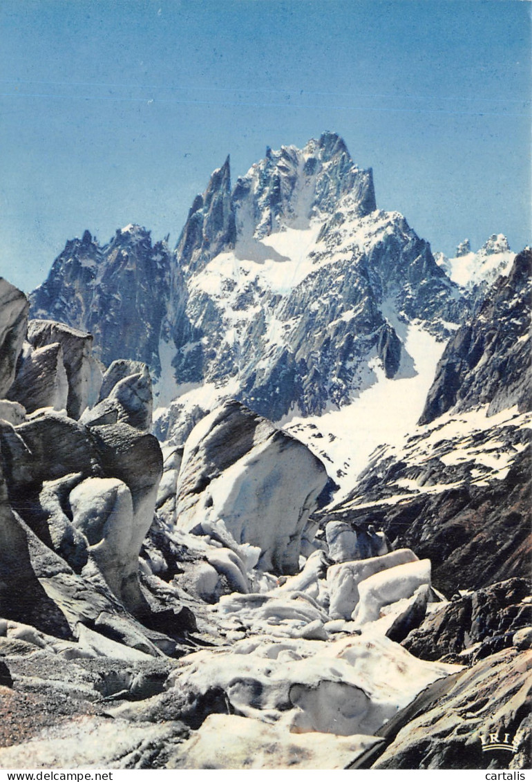 74-CHAMONIX MONT BLANC-N°4198-A/0017 - Chamonix-Mont-Blanc