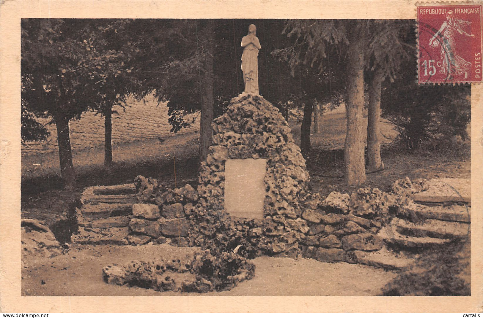 88-DOMREMY LA FONTAINE DE LA PUCELLE-N°4197-E/0055 - Domremy La Pucelle