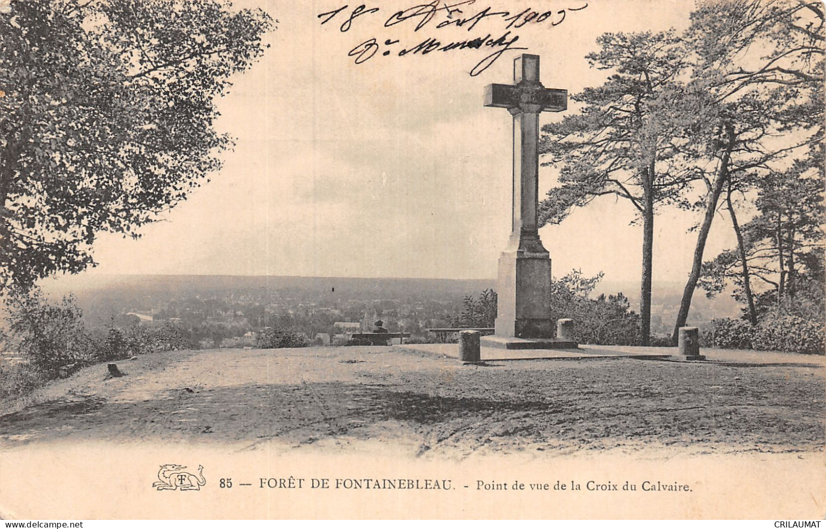 77-FONTAINEBLEAU LA FORET-N°5146-B/0133 - Fontainebleau