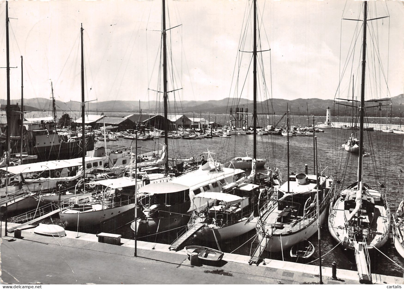 83-SAINT TROPEZ-N°4201-A/0165 - Saint-Tropez