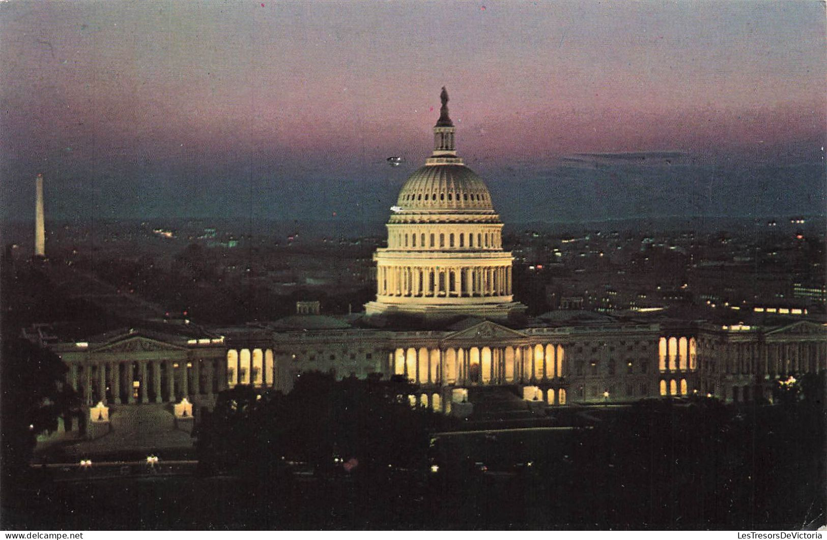 ETATS-UNIS - The Capitol At Twilight - This Early Evening View Of The Capitol's East Front - Carte Postale - Washington DC