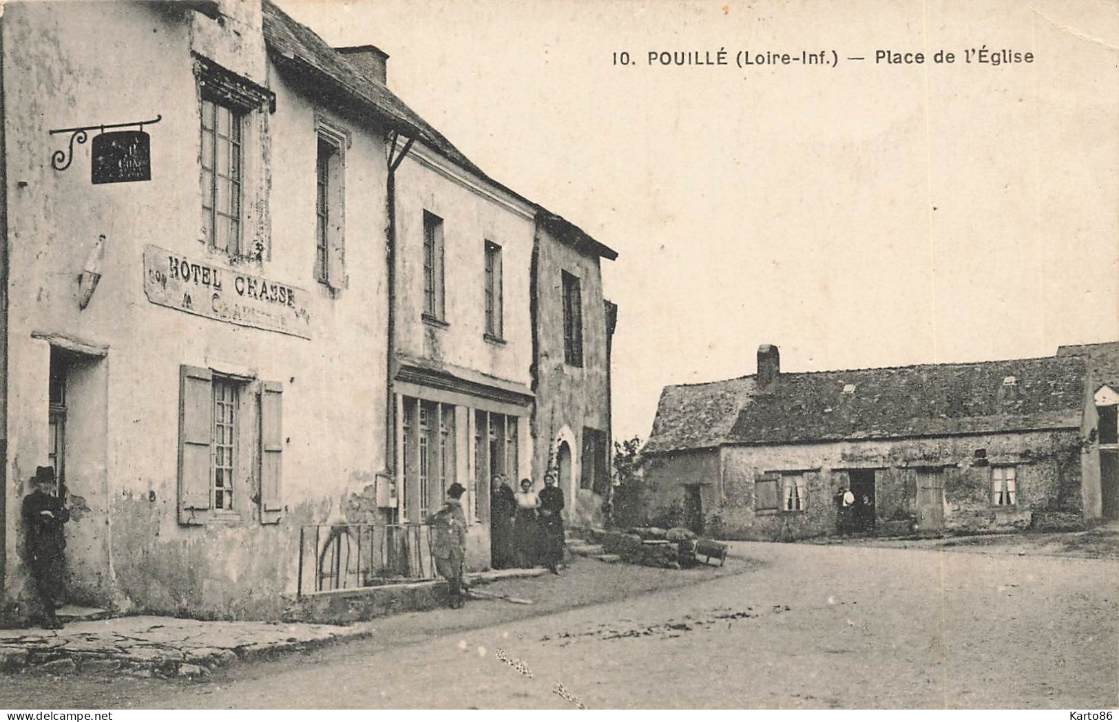 Pouillé * Débit De Tabac Tabacs TABAC , Place De L'église * Hôtel CHASSE * Villageois - Altri & Non Classificati