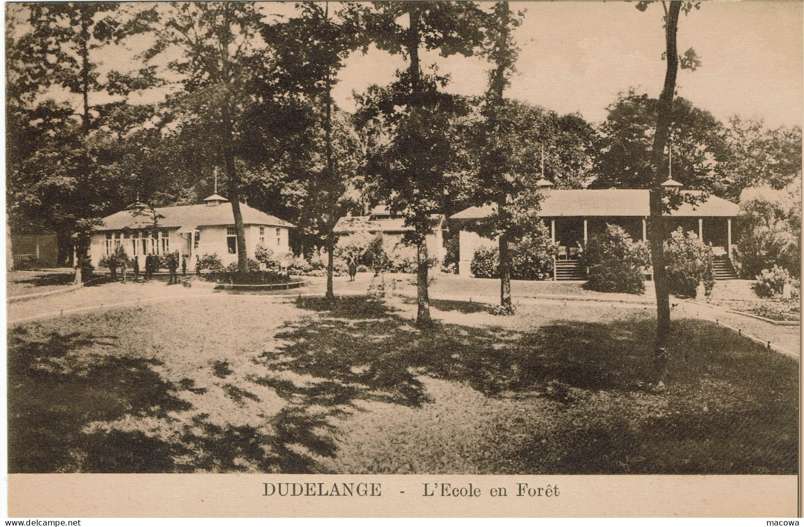 Luxembourg Dudelange Waldschule - Dudelange