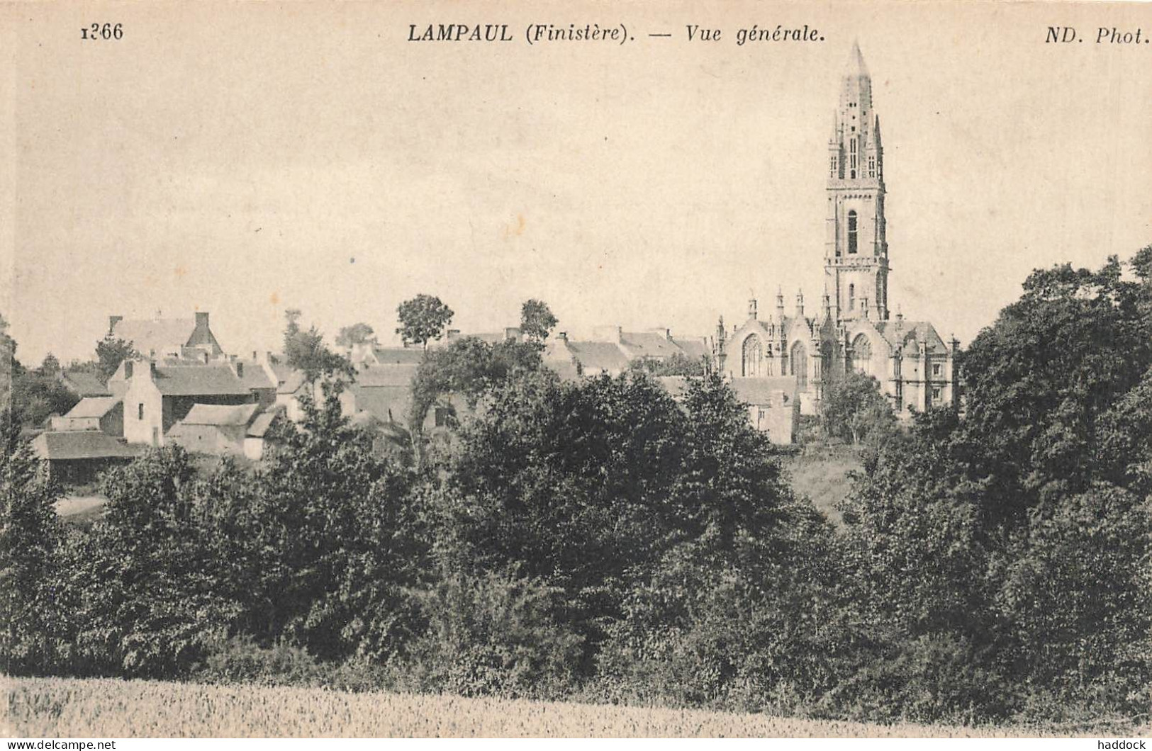 LAMPAUL : VUE GENERALE - Lampaul-Guimiliau