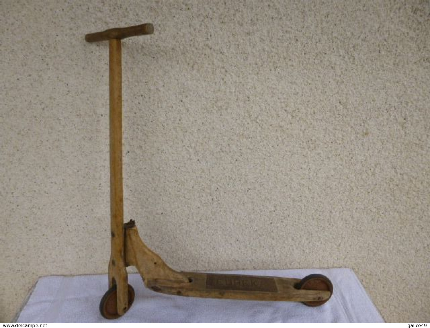 Patinette ( Trottinette ) Pliante, En Bois, De Marque Eureka - Années1930 - Jouets Anciens