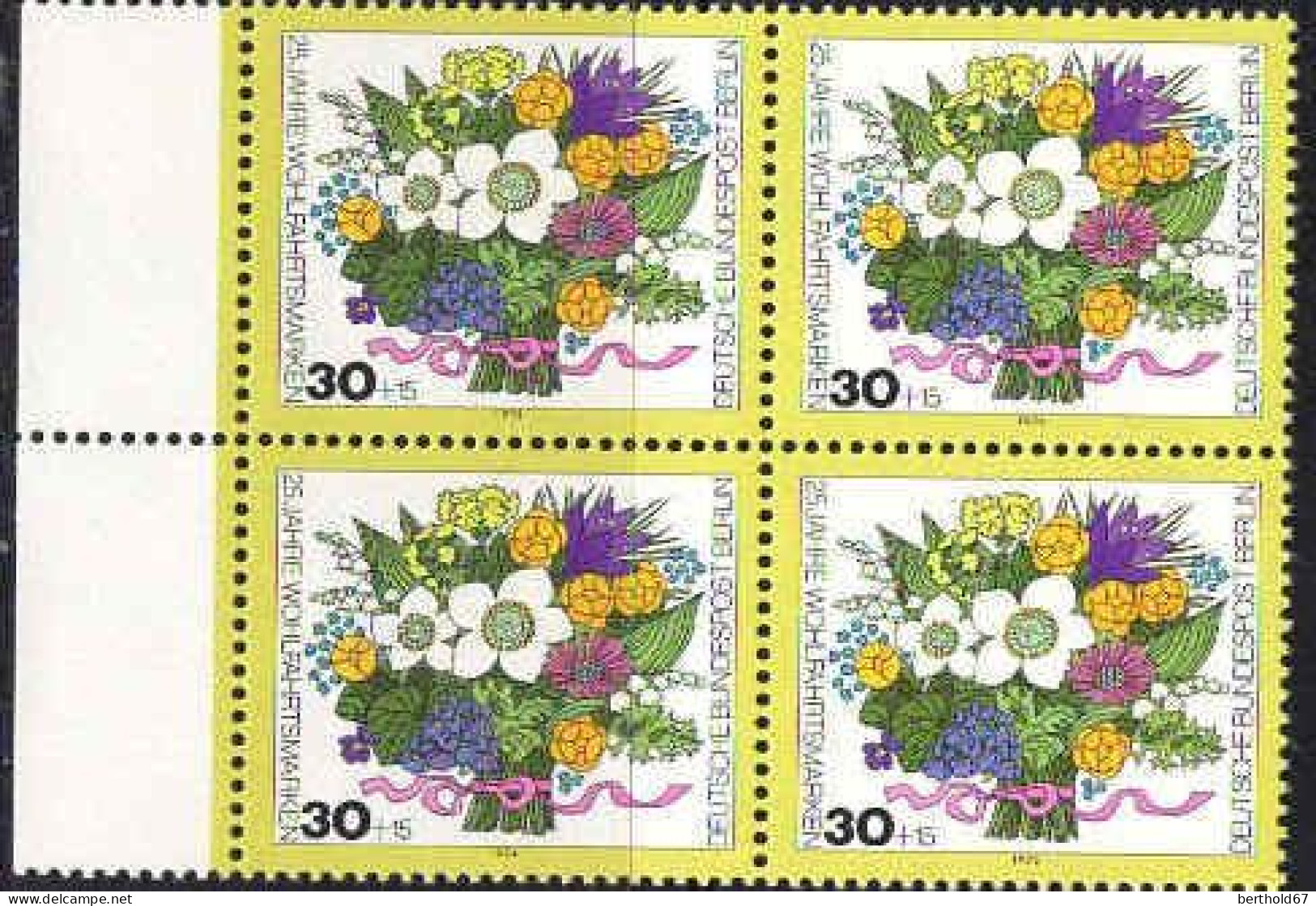 Berlin Poste N** Yv:437 Mi:473 Wohlfahrtspflege Fleurs De Printemps Bloc De 4 Bord De Feuille - Unused Stamps