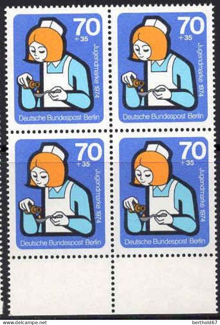 Berlin Poste N** Yv:433 Mi:471 Jugendmarke L'aide Bloc De 4 Bord De Feuille - Unused Stamps