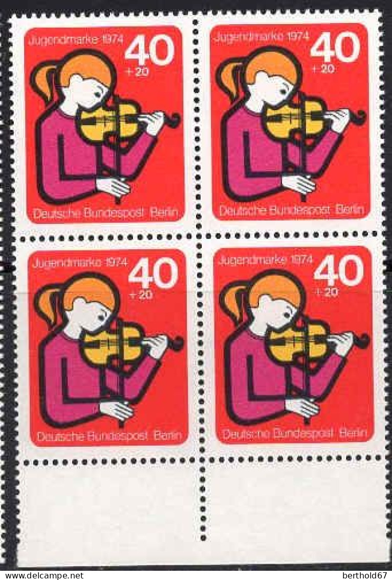 Berlin Poste N** Yv:432 Mi:470 Jugendmarke La Musique Bloc De 4 Bord De Feuille - Unused Stamps