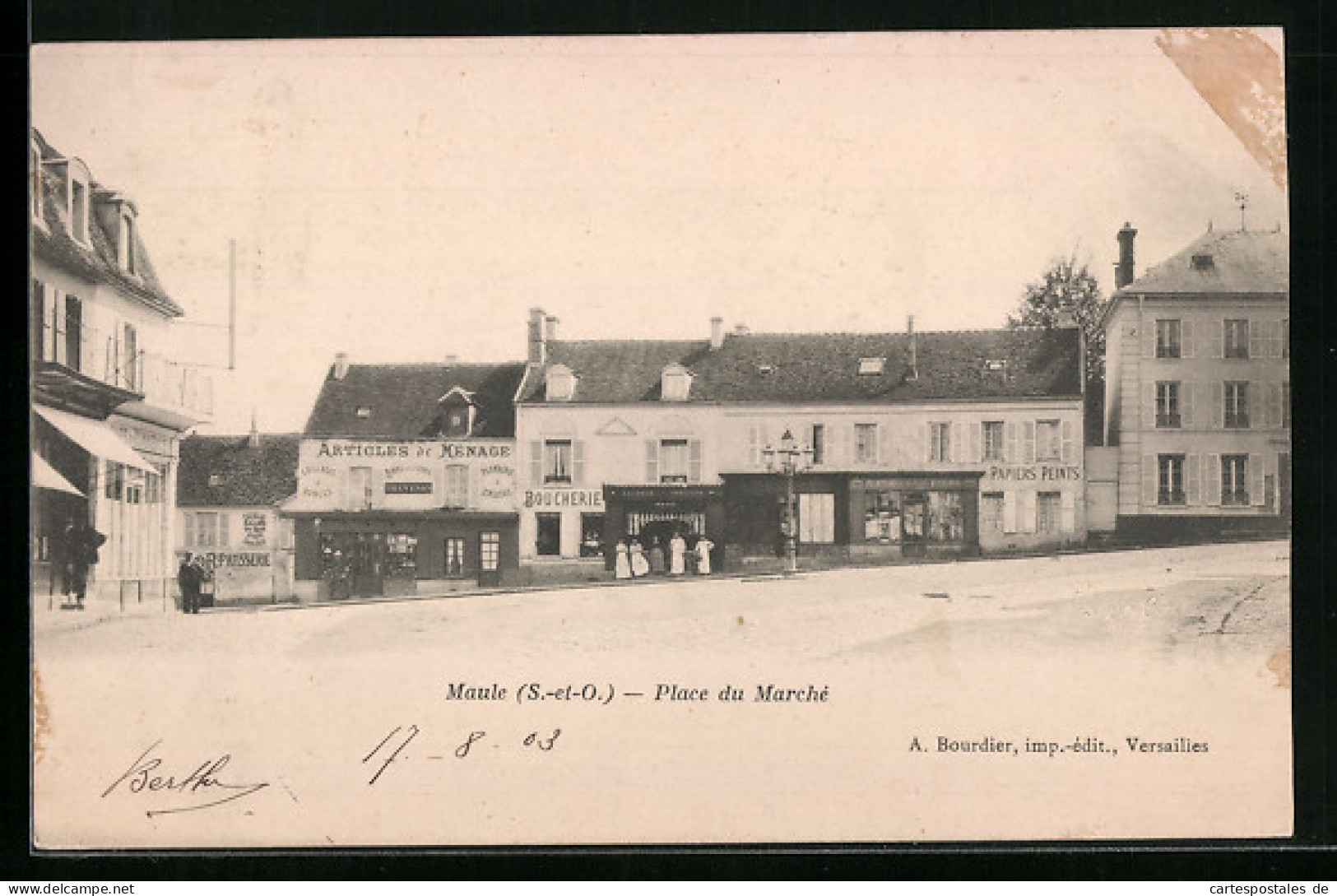 CPA Maule, Place Du Marche, Boucherie  - Maule