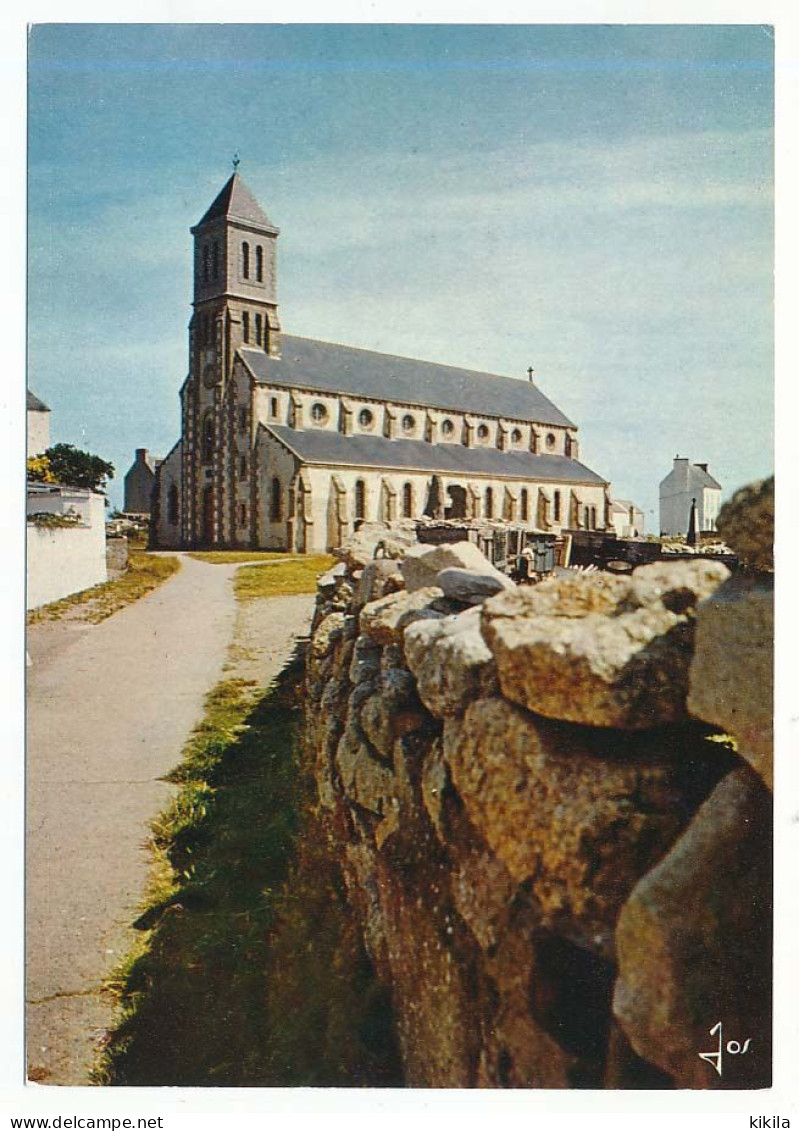 CPSM / CPM 10.5 X 15 Finistère  L'ILE De SEIN  L'église Construite En 1901 - Ile De Sein