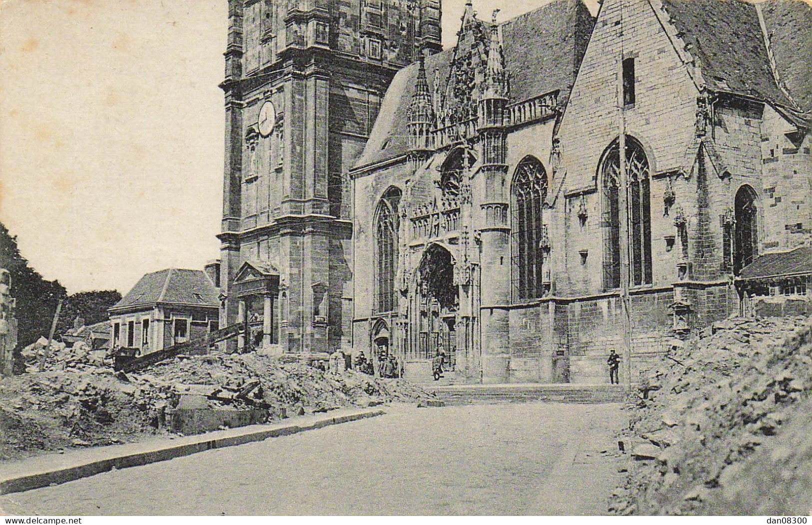 08 RETHEL LES RUINES DEVANT L'EGLISE SAINT NICOLAS CARTE ALLEMANDE - Rethel