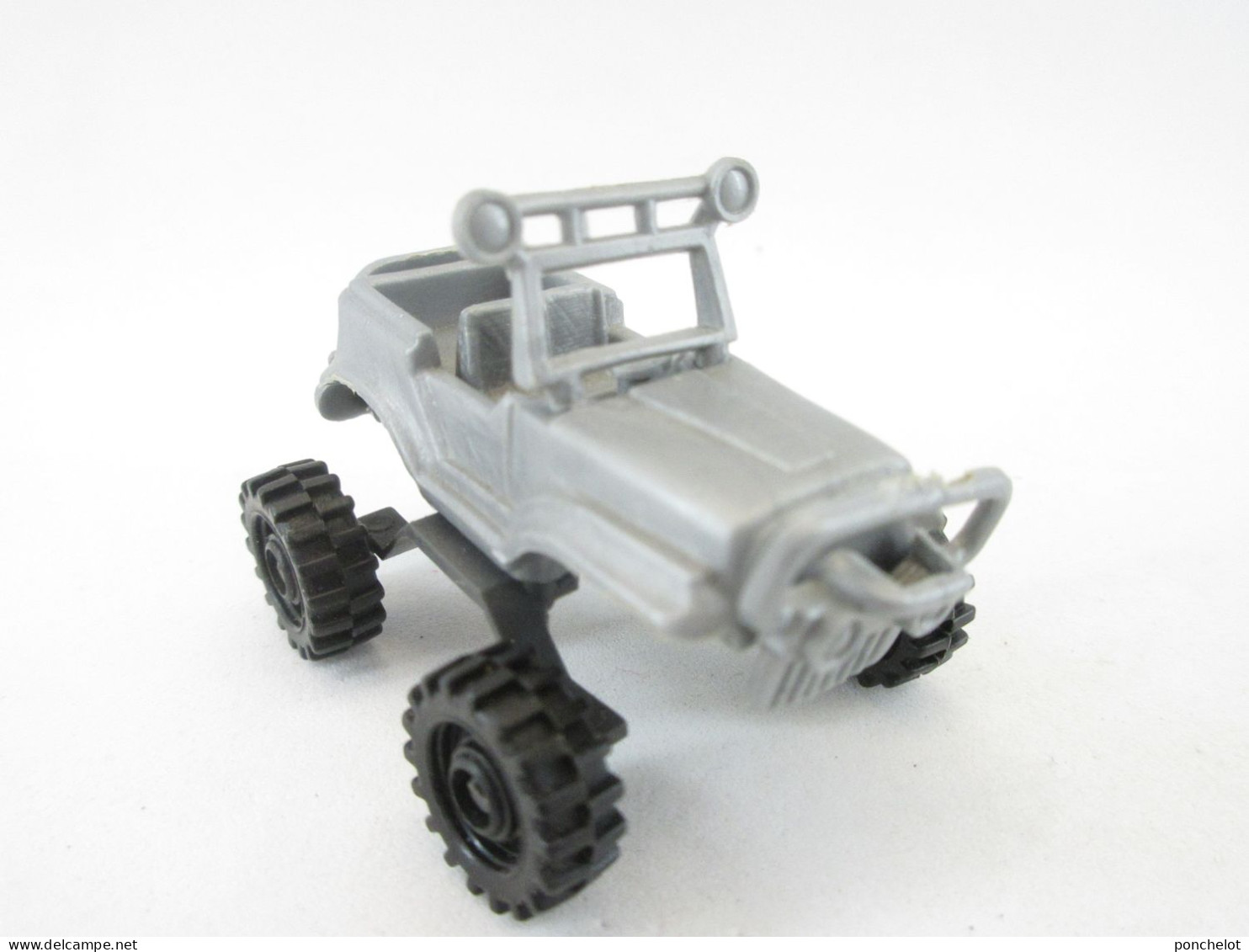 KINDER EU 1988 JEEP MIT FEDERUNG GIODI Jeep Grise - Inzetting