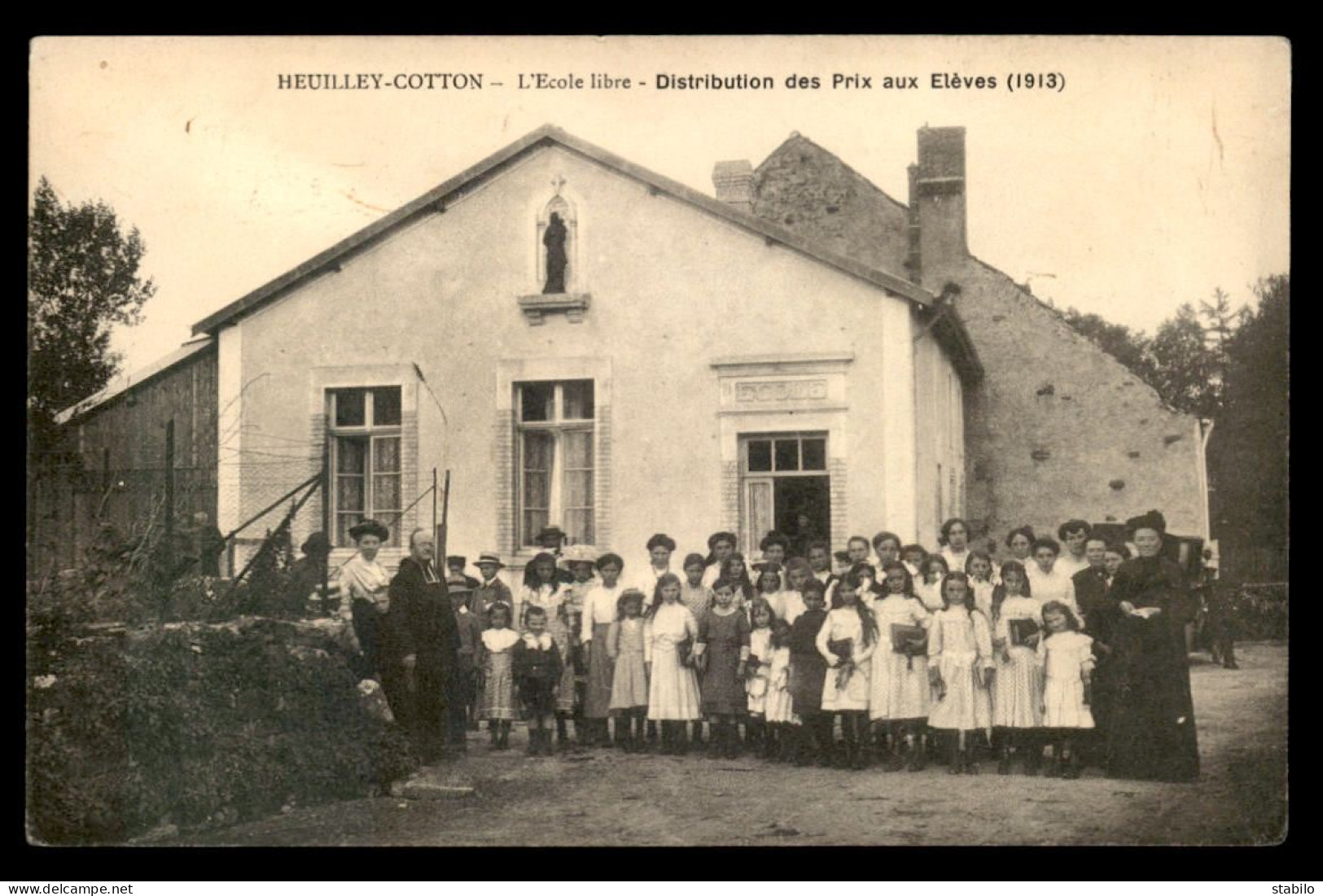 52 - HEUILLEY-COTTON - L'ECOLE LIBRE - DISTRIBUTION DES PRIX AUX ELEVES EN 1913 - Otros & Sin Clasificación