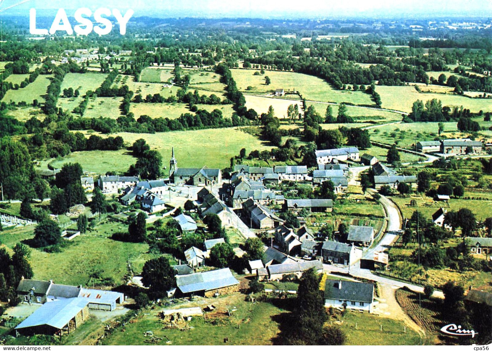 LASSY - Le Bourg - Vue Aérienne - Combier - Andere & Zonder Classificatie