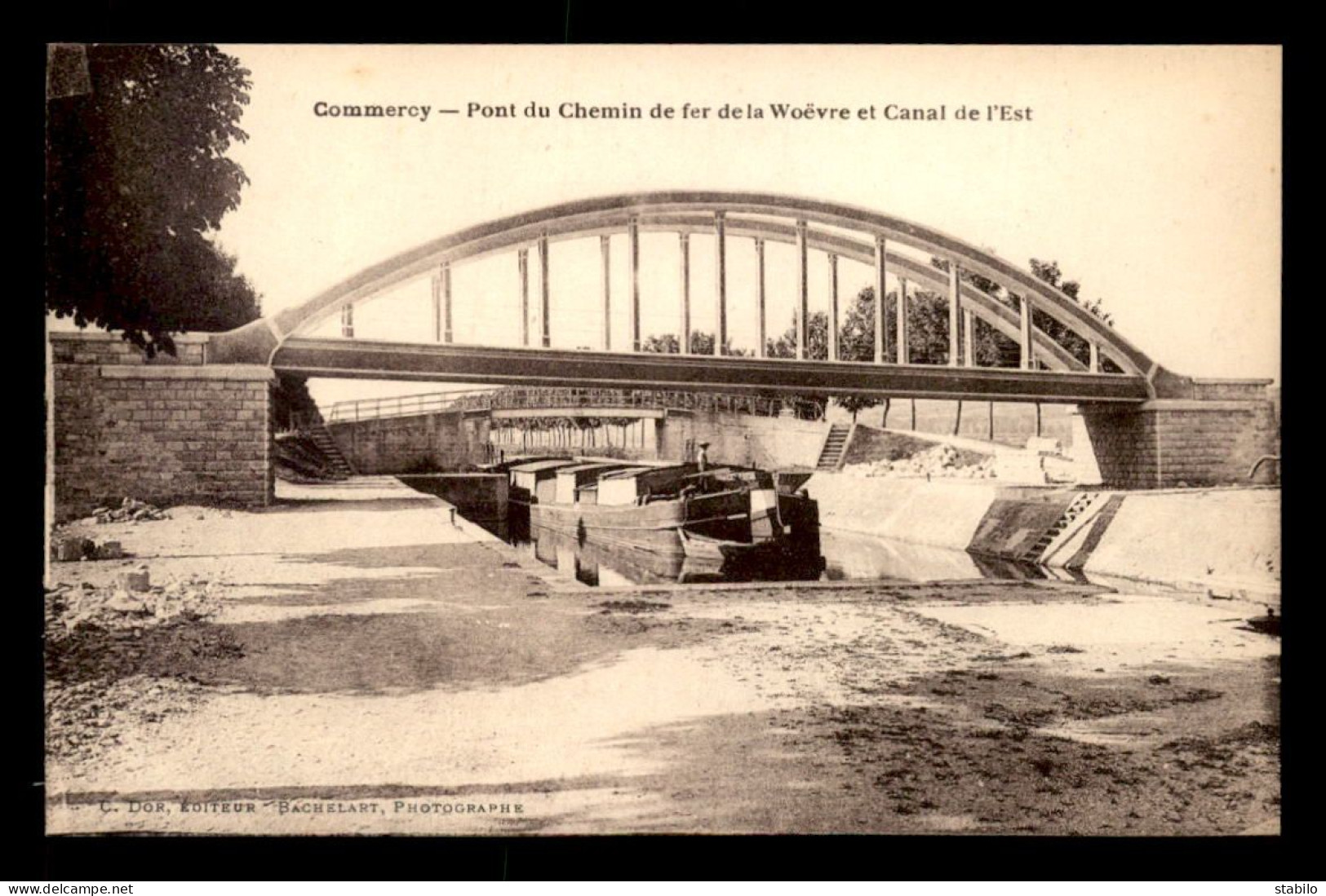 55 - COMMERCY - PONT DU CHEMIN DE FER ET DE LA WOEVRE ET CANAL DE L'EST - PENICHE - EDITEUR C. DOR - Commercy