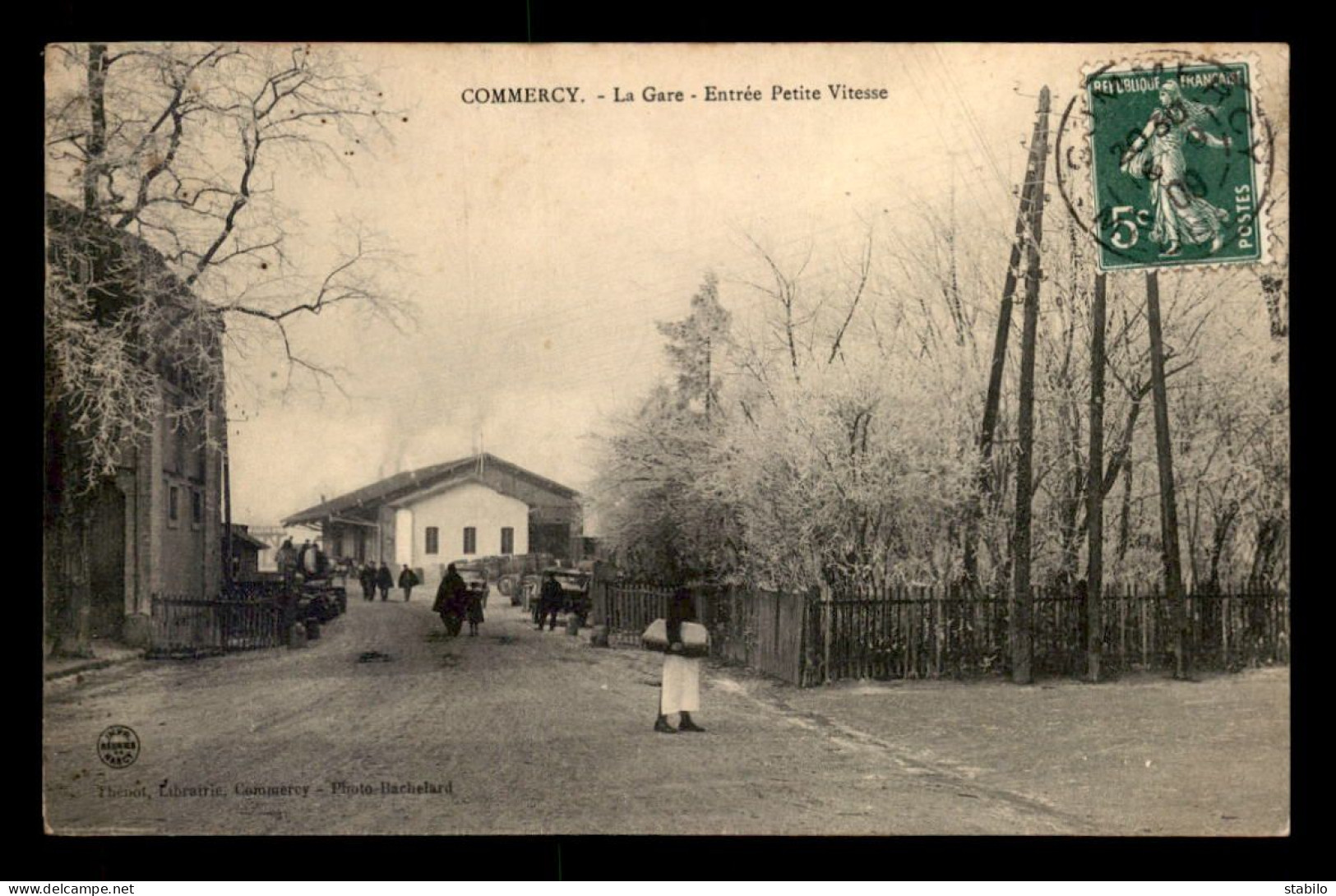 55 - COMMERCY - LA GARE DE CHEMIN DE FER - EDITEUR THENOT - Commercy