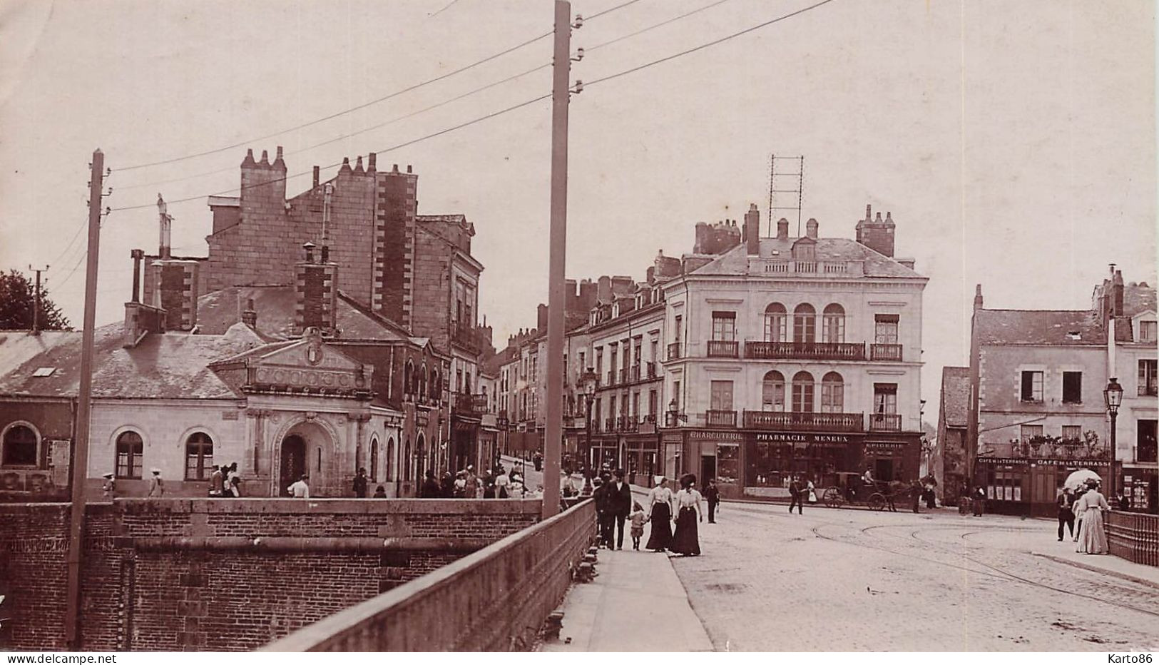 Nantes * RARE Photo Circa 1880/1900 * Place Pirmil * Pharmacie MENEUX , Café De La Terrasse * 14.6x8.5cm - Nantes