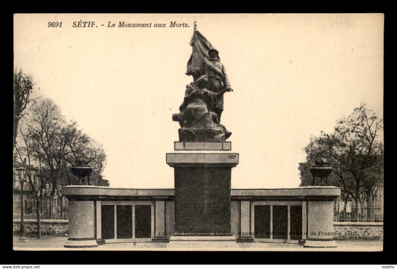 ALGERIE - SETIF - LE MONUMENT AUX MORTS - Sétif