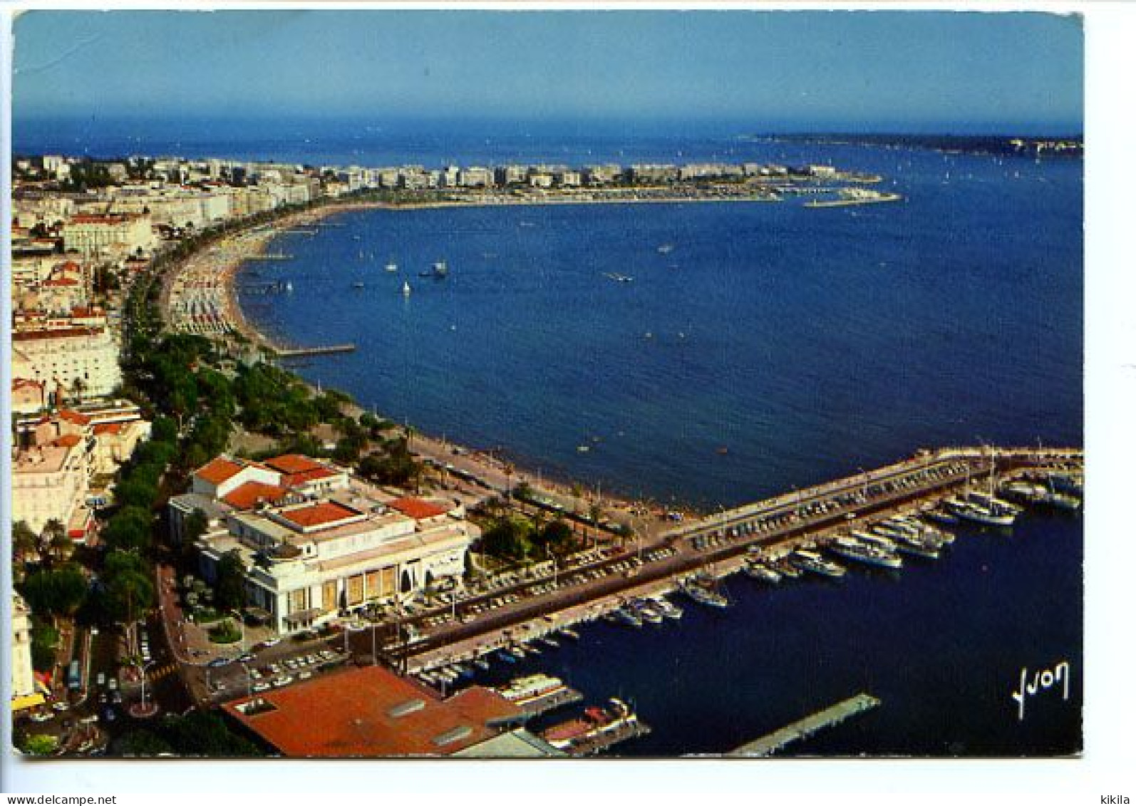 CPSM  10,5 X 15  Alpes Maritimes  CANNES Le Port Le Casino Et La Croisette  Photo Geay-Aéro - Cannes