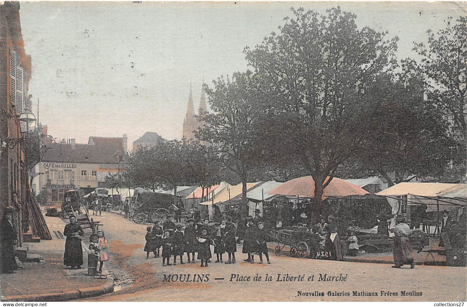 03-MOULINS- PLAE DE LA LIBERTE ET MARCHE - Moulins