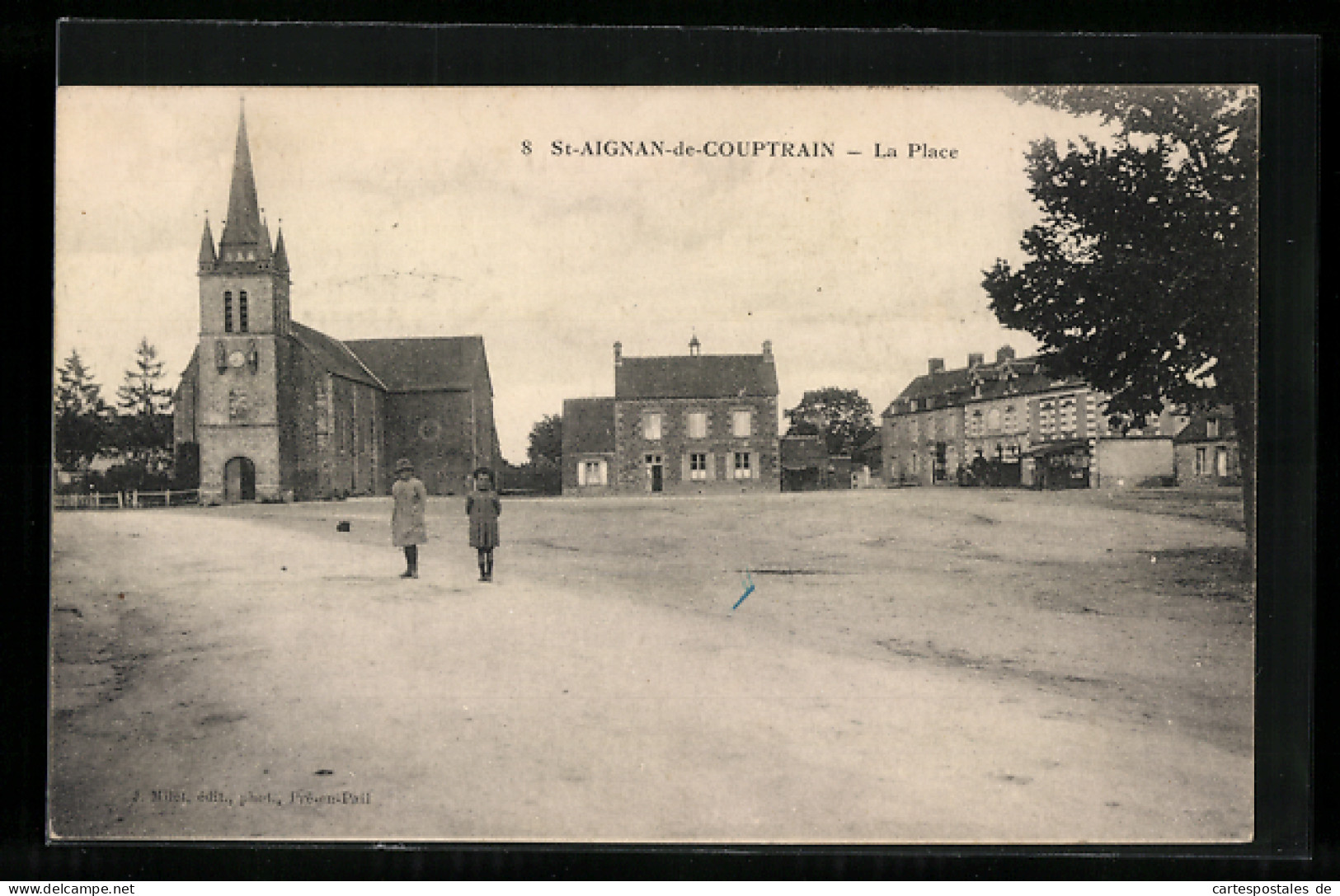 CPA St-Aignan-de-Couptrain, La Place  - Couptrain