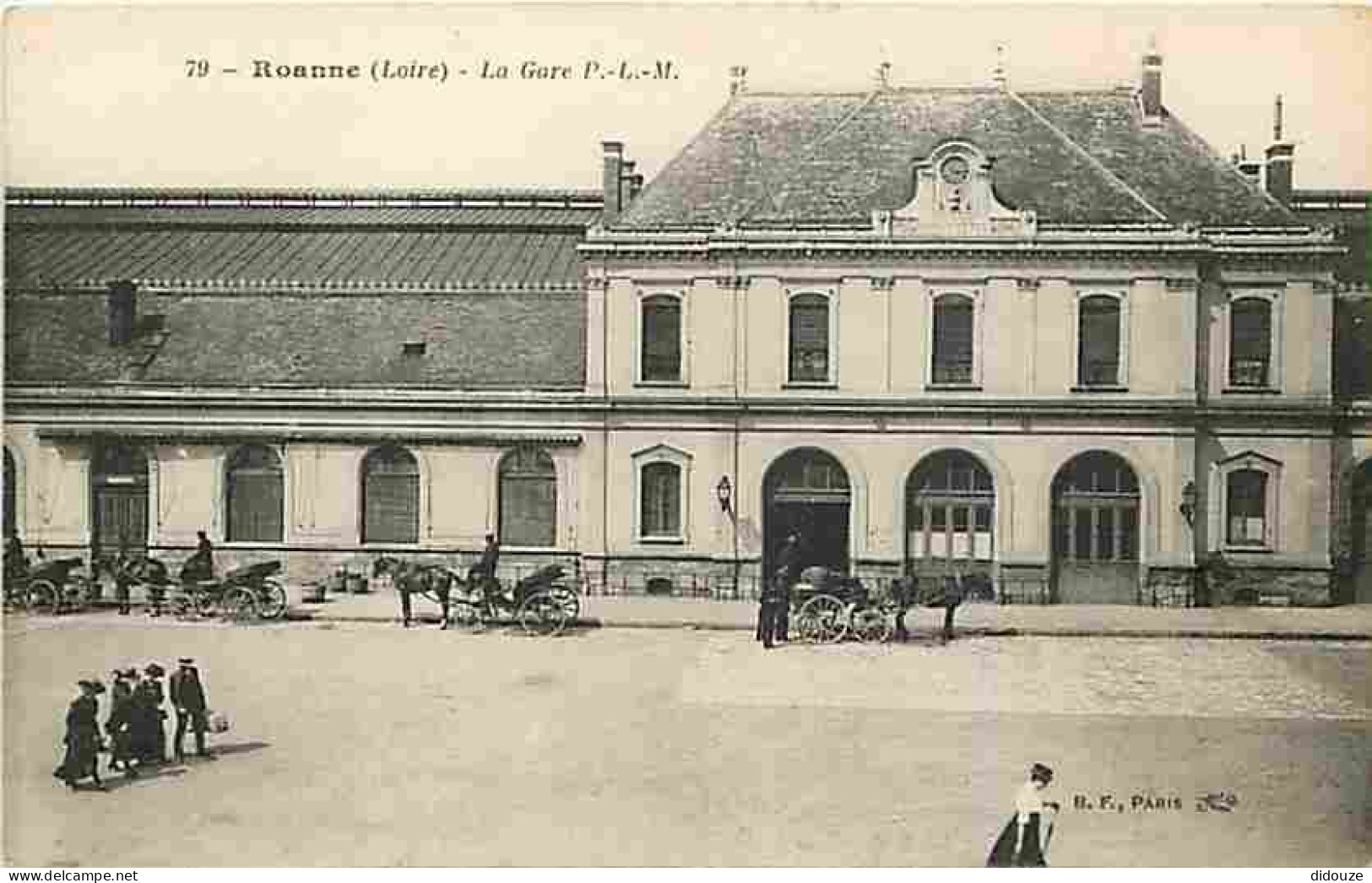 42 - Roanne - La Gare - Animée - CPA - Voir Scans Recto-Verso - Roanne