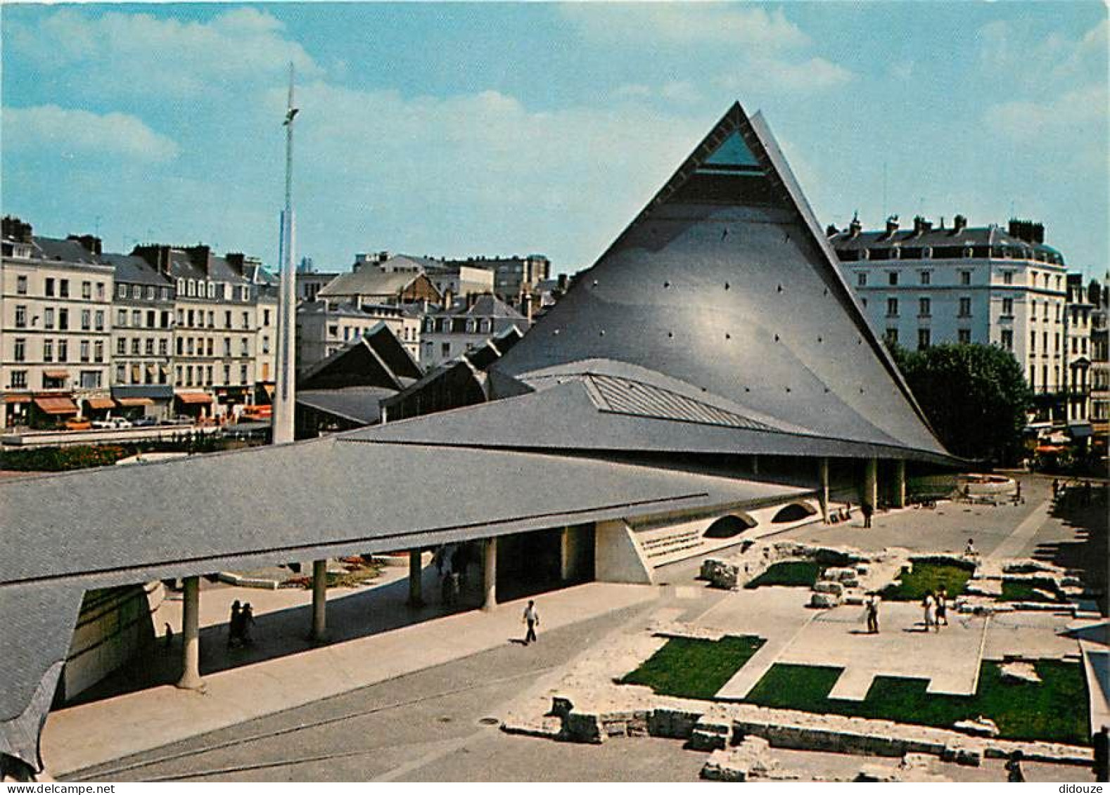 76 - Rouen - L'église Sainte-Jeanne D'Arc - Place Du Vieux Marché - Carte Neuve - CPM - Voir Scans Recto-Verso - Rouen