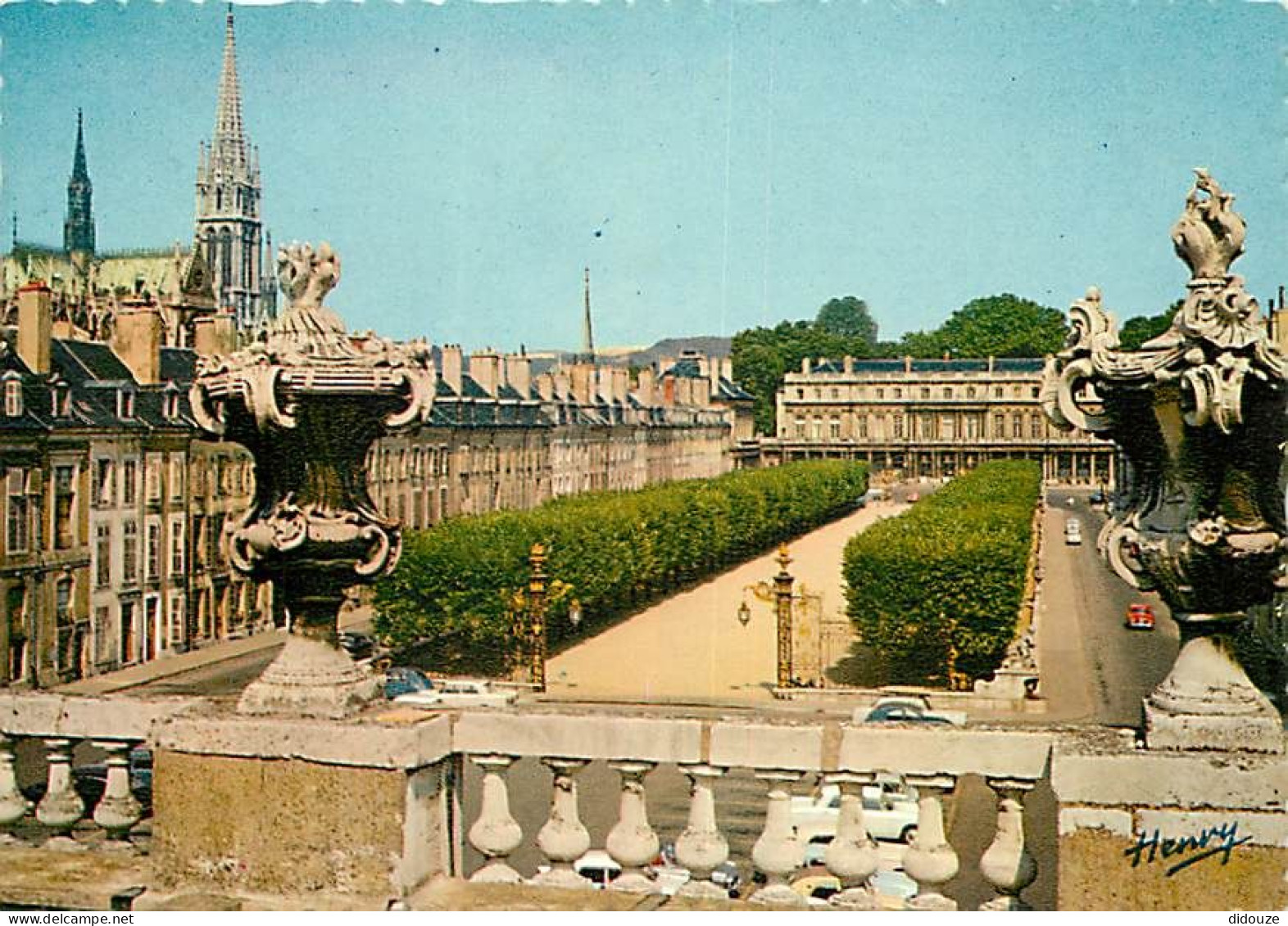 54 - Nancy - Place De La Carrière Vue De L'Arc De Triomphe - CPM - Voir Scans Recto-Verso - Nancy