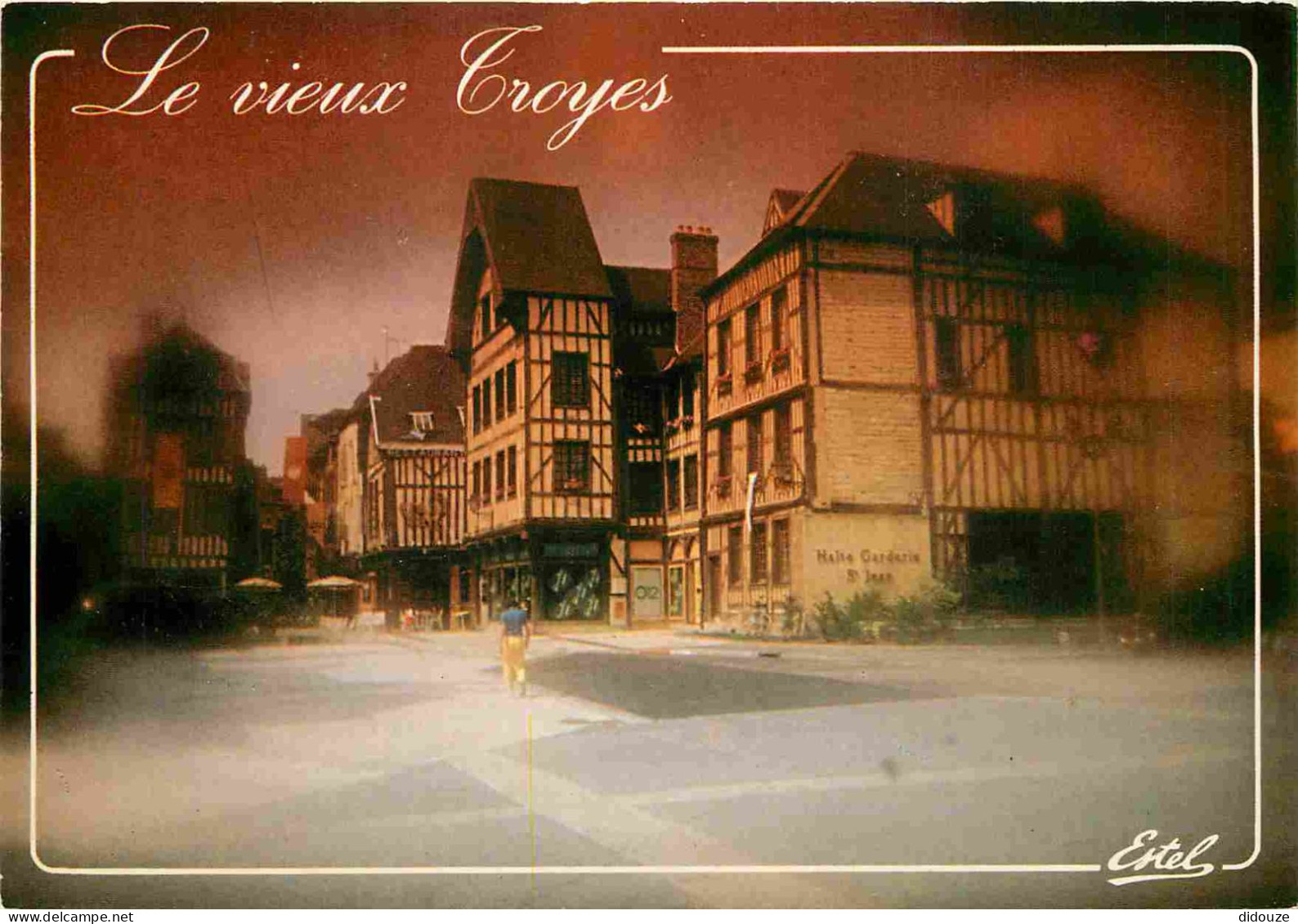 10 - Troyes - Vieilles Maisons Champenoises à Pans De Bois - Halte Garderie Saint Jean - Photo P Viard - CPM - Voir Scan - Troyes