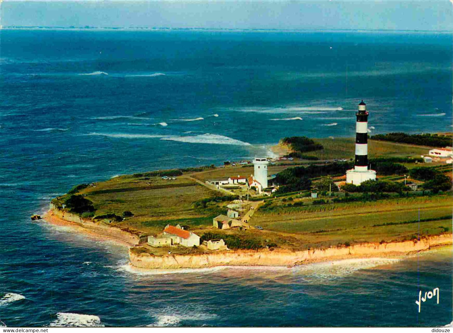 17 - Ile D'Oléron - Le Phare De Chassiron - Vue Aérienne - CPM - Voir Scans Recto-Verso - Ile D'Oléron