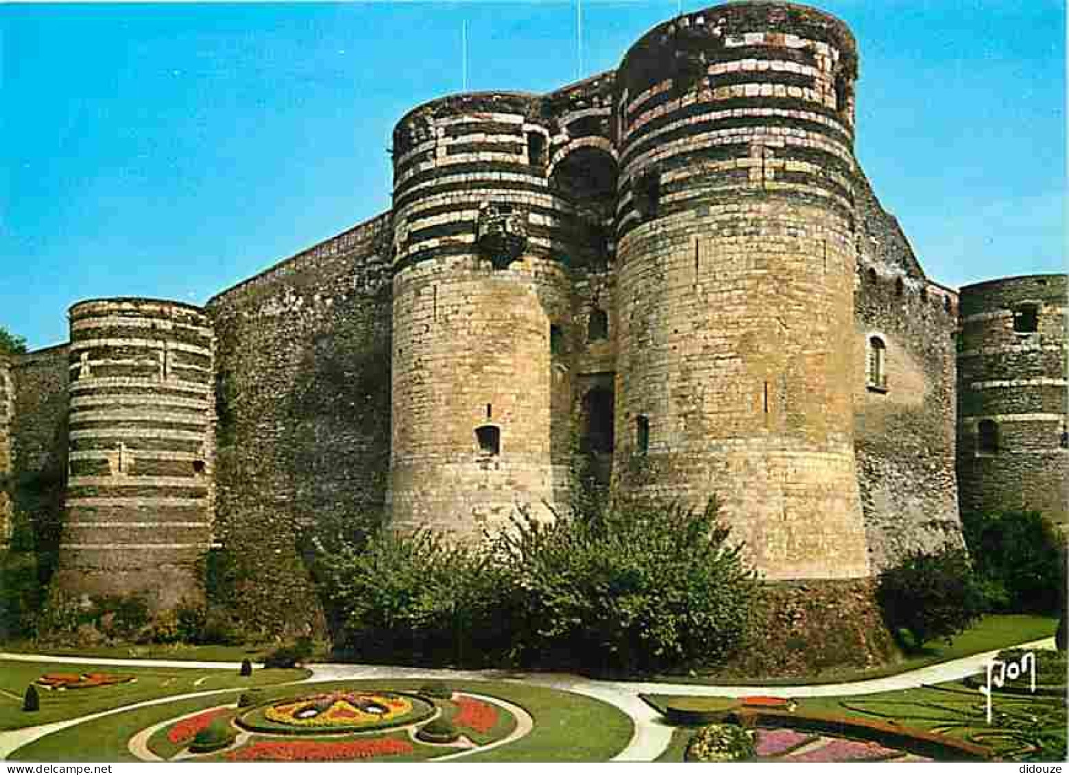 49 - Angers - Le Château Et Les Douves Fleuries - Fleurs - CPM - Voir Scans Recto-Verso - Angers