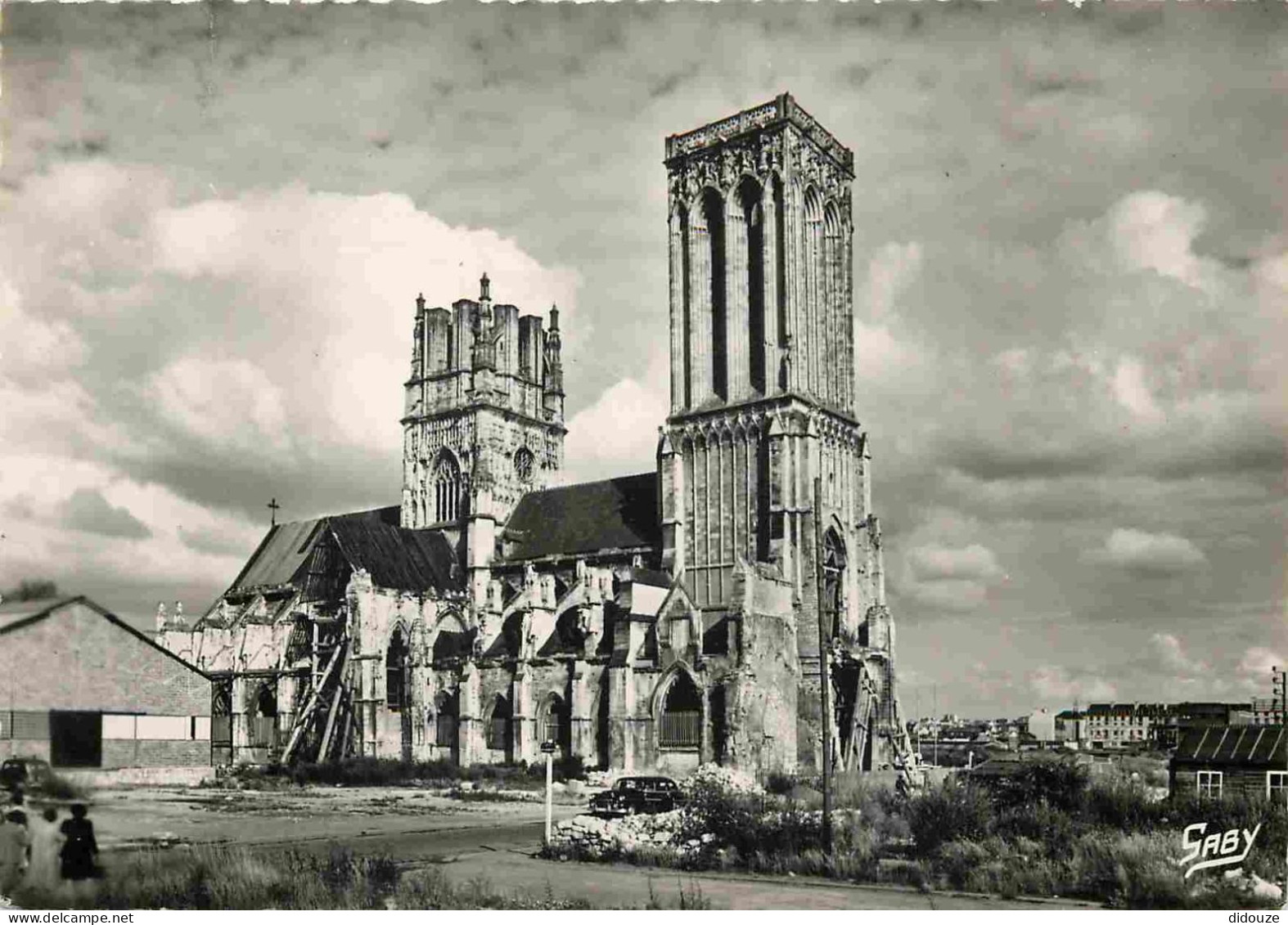 14 - Caen - Eglise Saint-Jean - Automobiles - Carte Dentelée - CPSM Grand Format - Voir Scans Recto-Verso - Caen